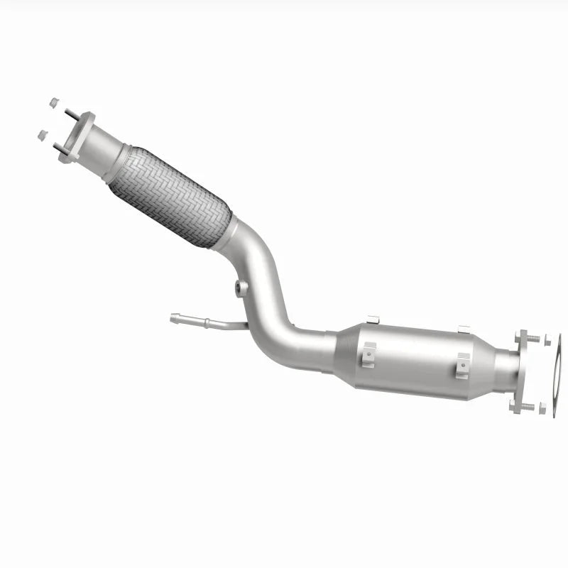 Magnaflow 17-20 Nissan Rogue Sport Rear Underbody 2L Direct Fit Converter - Installation View