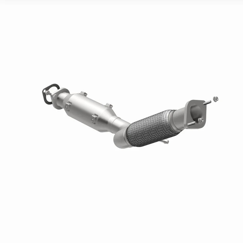 Magnaflow 17-20 Nissan Rogue Sport Rear Underbody 2L Direct Fit Converter - Additional View 9