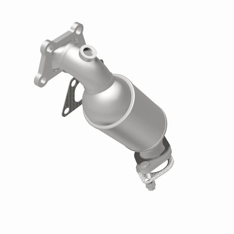 Magnaflow 18-19 Chevrolet Traverse V6 OEM Underbody Front Rearward Direct Fit Converter - Back View