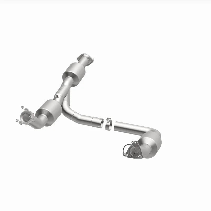 Magnaflow 18-20 Chevrolet Express 2500 Single Underbody 4.3L Direct Fit Catalytic Converter - Additional View 10
