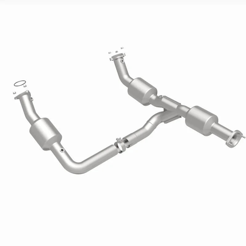 Magnaflow 18-20 Chevrolet Express 2500 Single Underbody 4.3L Direct Fit Catalytic Converter - Additional View 14