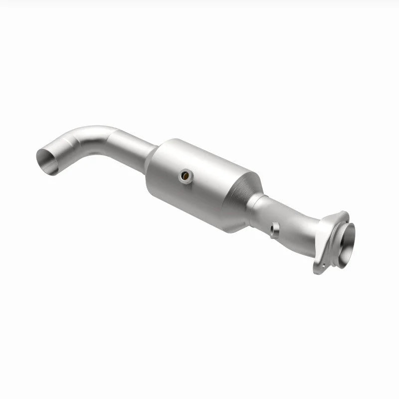 Magnaflow 18-21 Ford Expedition Left Underbody 3.5L Direct Fit Catalytic Converter - Installation View