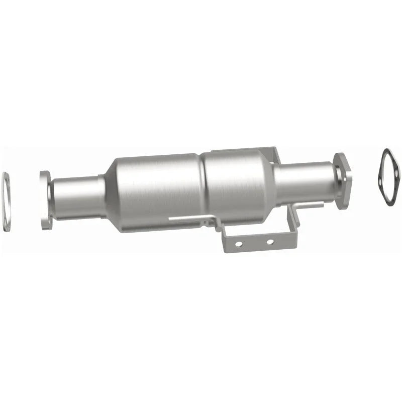 Magnaflow 1996 Chrysler Sebring 2.5L Direct Fit Converter - Installation View