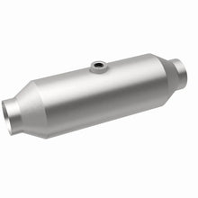 Load image into Gallery viewer, Magnaflow 2.00 1/O2 CA 4in. Spun Universal Converter - Back View