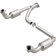 Load image into Gallery viewer, Magnaflow 2000 Cadillac Escalade 5.7L Direct Fit Converter - Main Product View