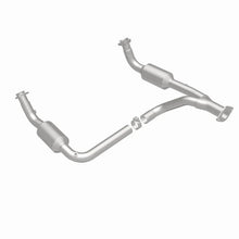 Load image into Gallery viewer, Magnaflow 2000 Cadillac Escalade 5.7L Direct Fit Converter - Additional View 13