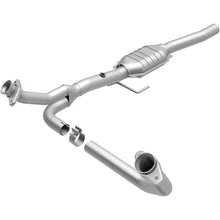 Load image into Gallery viewer, Magnaflow 2000 Dodge Dakota 3.9L Direct Fit Converter - Main Product View