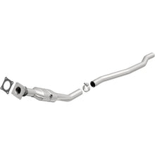 Load image into Gallery viewer, Magnaflow 2001 Dodge Caravan 3.3L Direct Fit Converter - Main Product View