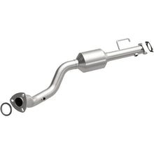 Load image into Gallery viewer, Magnaflow 2004 Isuzu Rodeo 3.2L Direct Fit Converter - Main Product View