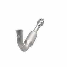 Load image into Gallery viewer, Magnaflow 2004 Jeep Liberty 3.7L Direct Fit Converter - Additional View 14