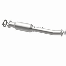 Load image into Gallery viewer, Magnaflow 2004 Nissan Titan 5.6L Direct Fit Converter - Additional View 6