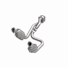Load image into Gallery viewer, Magnaflow 2005 Ford F-250 Super Duty 6.8L Direct Fit Converter - Side View