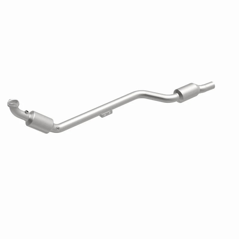 Magnaflow 2005 Mercedes-Benz CLK320 3.2L Direct Fit Converter - Installation View