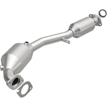 Load image into Gallery viewer, Magnaflow 2005 Saab 9-2X 2.5L Direct Fit Converter - Main Product View
