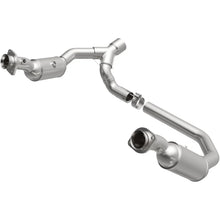 Load image into Gallery viewer, Magnaflow 2006 Dodge Ram 1500 4.7L Direct Fit Converter - Main Product View