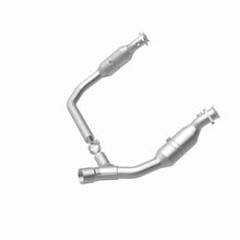 Load image into Gallery viewer, Magnaflow 2006 Dodge Ram 1500 4.7L Direct Fit Converter - Additional View 6