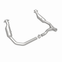 Load image into Gallery viewer, Magnaflow 2006 Dodge Ram 1500 4.7L Direct Fit Converter - Additional View 12