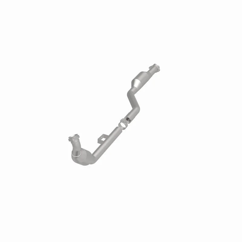 Magnaflow 2006 Mercedes-Benz CL500 5.0L Direct Fit Converter - Installation View