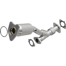 Load image into Gallery viewer, Magnaflow 2007 Chevrolet Malibu 3.5L Direct Fit Converter - Main Product View