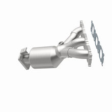 Load image into Gallery viewer, Magnaflow 2007 XC90 3.2L Manifold Direct Fit Converter - Side View
