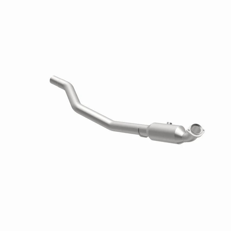 Magnaflow 2008 Mercedes-Benz GL450 4.6L Direct Fit Converter - Installation View