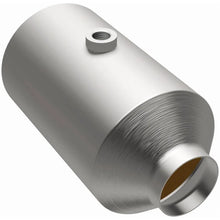 Load image into Gallery viewer, Magnaflow 2.00in. Mid-Bed O2 CA Universal Converter - Additional View 14