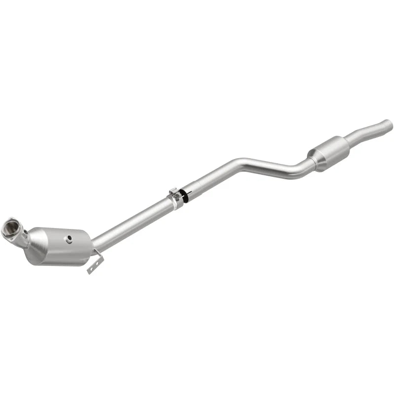 Magnaflow 2011 C300 V6 3 OEM Underbody Direct Fit Converter - Main Product View