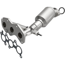 Load image into Gallery viewer, Magnaflow 2011 Toyota Sienna 3.5L Direct Fit Converter - Main Product View
