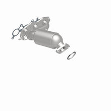 Load image into Gallery viewer, Magnaflow 2011 Toyota Sienna 3.5L Direct Fit Converter - Additional View 6