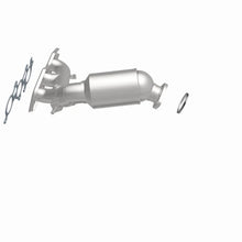 Load image into Gallery viewer, Magnaflow 2011 Toyota Sienna 3.5L Direct Fit Converter - Additional View 7