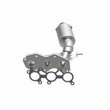 Load image into Gallery viewer, Magnaflow 2011 Toyota Sienna 3.5L Direct Fit Converter - Additional View 11