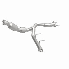 Load image into Gallery viewer, Magnaflow 21-23 Ford F-150 3.5L Right Underbody Direct Fit Converter - Additional View 5