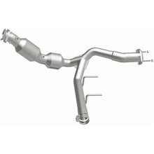 Load image into Gallery viewer, Magnaflow 21-23 Ford F-150 3.5L Right Underbody Direct Fit Converter - Additional View 6