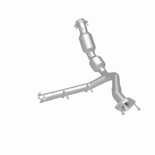 Load image into Gallery viewer, Magnaflow 21-23 Ford F-150 3.5L Right Underbody Direct Fit Converter - Additional View 13