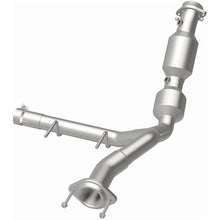 Load image into Gallery viewer, Magnaflow 21-23 Ford F-150 3.5L Right Underbody Direct Fit Converter - Additional View 16