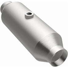 Load image into Gallery viewer, Magnaflow 2.25 1/O2 CA 4in. Spun Universal Converter - Additional View 9