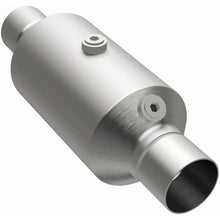 Load image into Gallery viewer, Magnaflow 2.25 w/dual O2 5in. Spun Universal Converter - Additional View 16