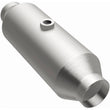 Load image into Gallery viewer, Magnaflow 2.50 1/O2 CA 4in. Spun Universal Converter - Additional View 5