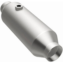 Load image into Gallery viewer, Magnaflow 2.50in. CA OBDII Universal Converter - Additional View 5