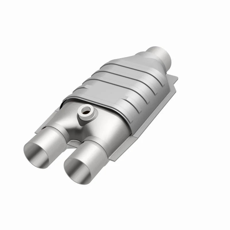 Magnaflow 2.5in./2in. S/D CAOBDII Universal Converter fits 1996-2000 Chevrolet Express 1500 / 2500 / 1996-1998 Dodge B1500...