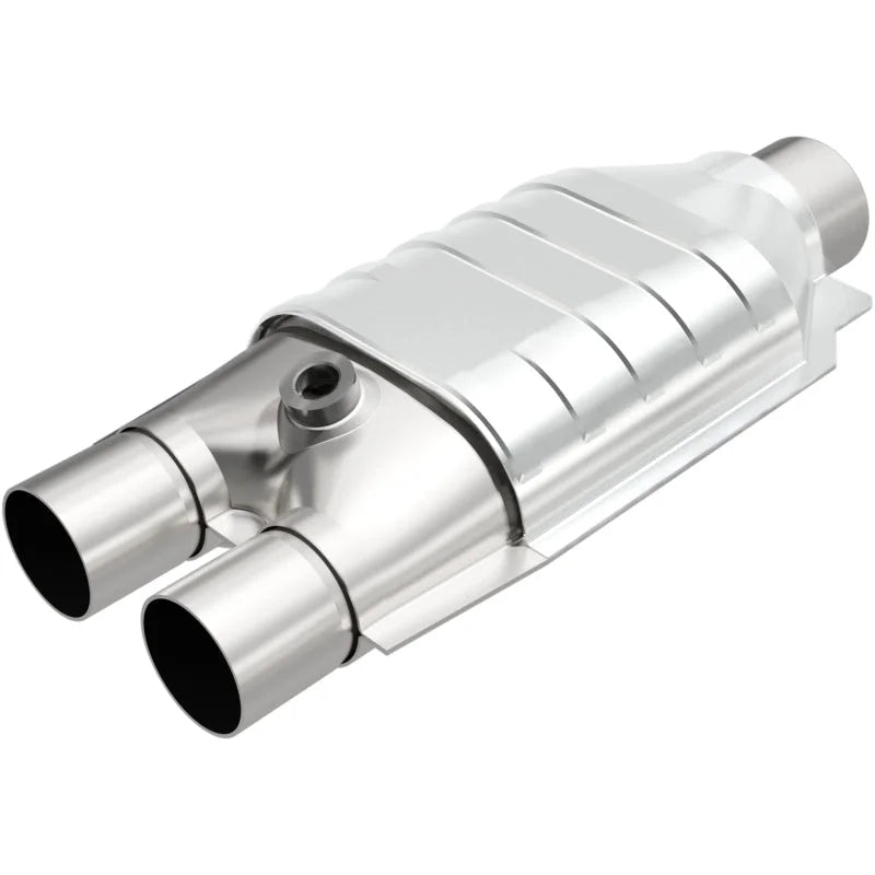 Magnaflow 2in./2.5in. D/S T1 Universal Converter - Main Product View