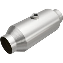 Load image into Gallery viewer, Magnaflow 3.00 1/O2 CA 4in. Spun Universal Converter - Main Product View
