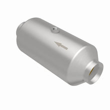Load image into Gallery viewer, Magnaflow 3.00in. C/C 6in. spun body Universal Converter - Additional View 9