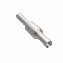 Load image into Gallery viewer, Magnaflow 87-95 GM Truck 4.3/5.7 CA Direct Fit Converter - Additional View 7