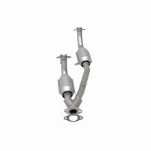 Load image into Gallery viewer, Magnaflow 95-97 Ford Windstar 3.8L Direct Fit Converter - Side View