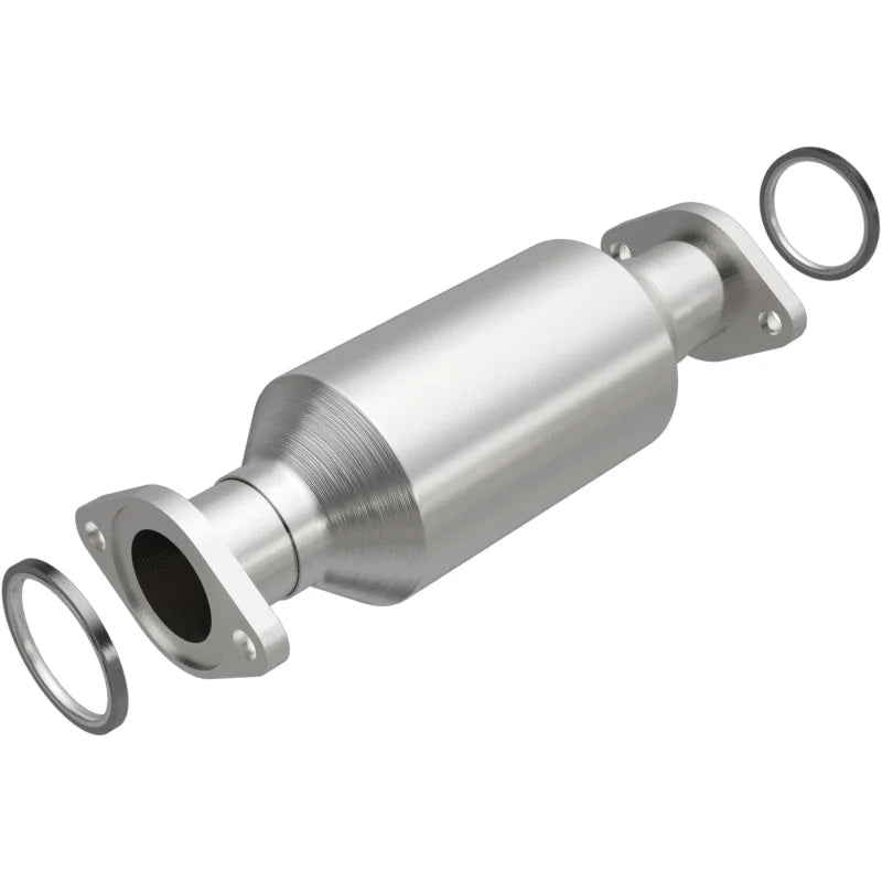 Magnaflow 95-99 Toyota Tacoma / 1997 Geo Prizm Direct-fit Catalytic Converter - Main Product View