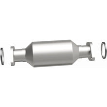 Load image into Gallery viewer, Magnaflow 95-99 Toyota Tacoma / 1997 Geo Prizm Direct-fit Catalytic Converter - Additional View 8