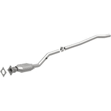 Load image into Gallery viewer, Magnaflow 96-01 Chrysler Town &amp; Country 3.3L Direct Fit Converter - Main Product View