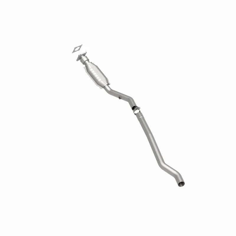 Magnaflow 96-01 Chrysler Town & Country 3.3L Direct Fit Converter - Back View