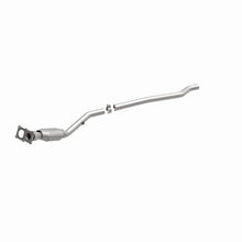 Load image into Gallery viewer, Magnaflow 96-01 Chrysler Town &amp; Country 3.3L Direct Fit Converter - Additional View 7